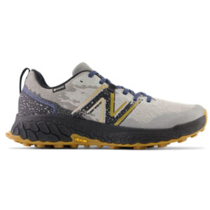 Opdag New Balance Hierro 7 GTX trail-løbeskoene - udforsk naturen med overlegen beskyttelse og komfort. Stødabsorberende teknologi og slidstærk konstruktion