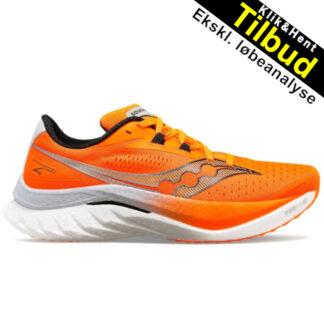 Med Saucony Endorphin Speed 4 får du en let og energifyldt løbesko med avanceret teknologi, der sikrer en flyvende og behagelig løbeoplevelse.
