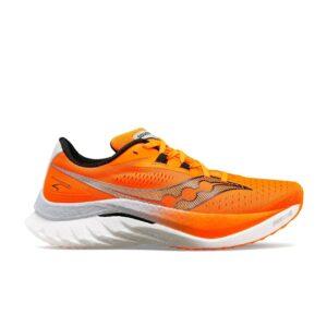 Med Saucony Endorphin Speed 4 får du en let og energifyldt løbesko med avanceret teknologi, der sikrer en flyvende og behagelig løbeoplevelse.
