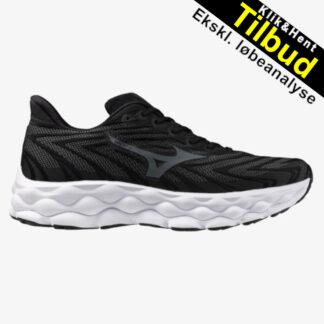 Mizuno Wave Sky 8 giver maksimal komfort, responsivitet og holdbarhed til lange løbeture med forbedret støddæmpning og stabilitet.